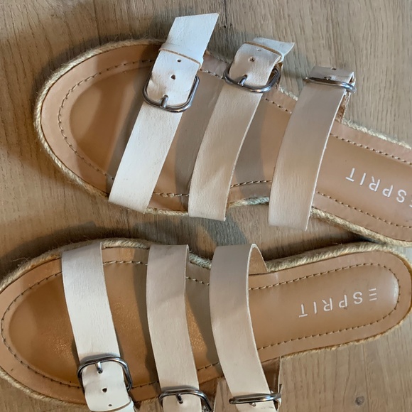 White esprit sandals - Picture 1 of 3
